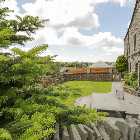 Bank End Lodge, Kirkby-in-furness * Grizebeck